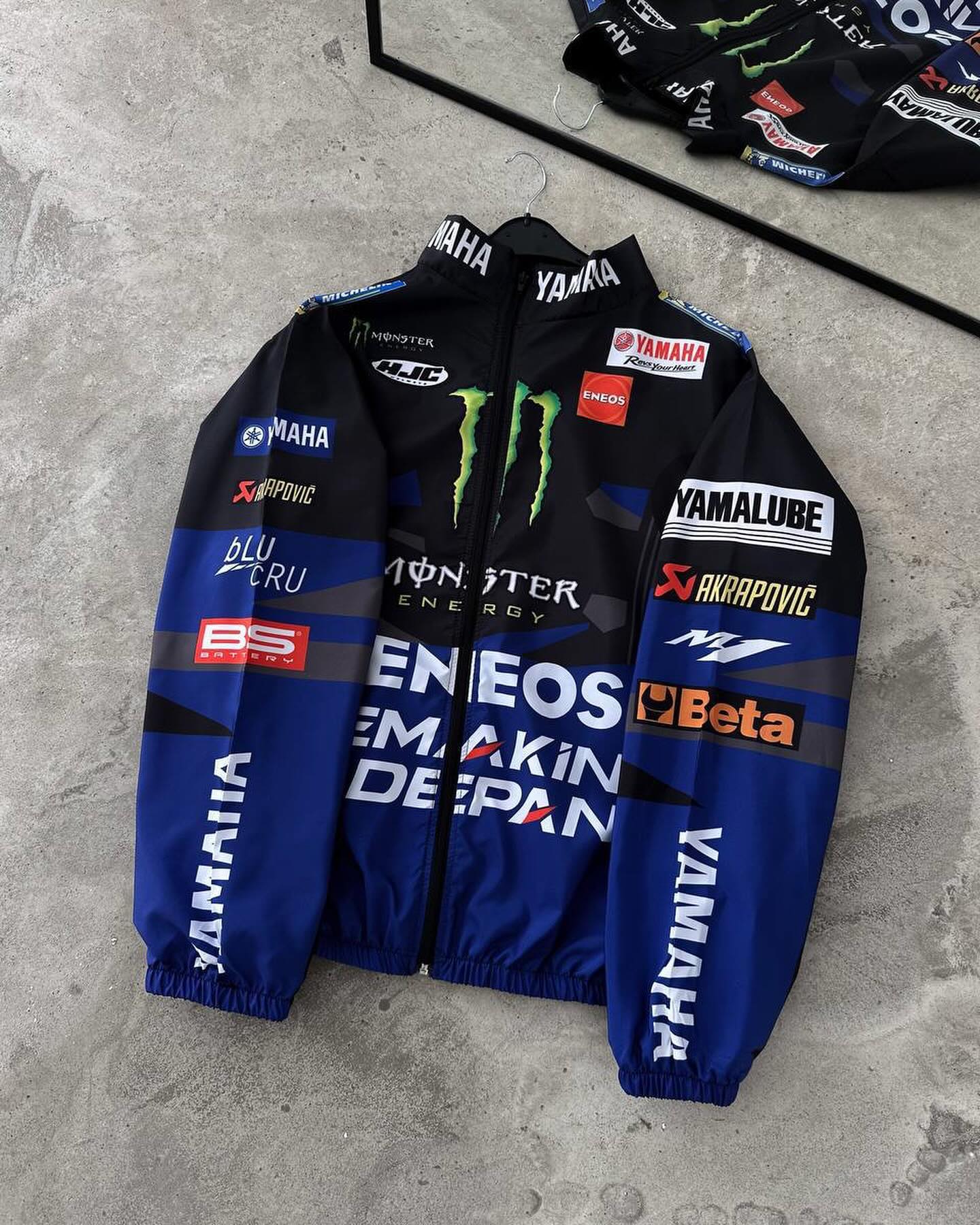 RaceRevolt Zipper jacket